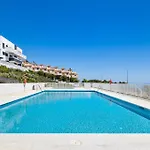 Vivi Homes - Santangelo Pool, Terrace & Sea View