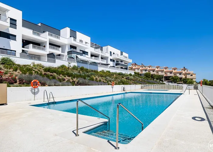 Vivi Homes - Santangelo Pool, Terrace & Sea View